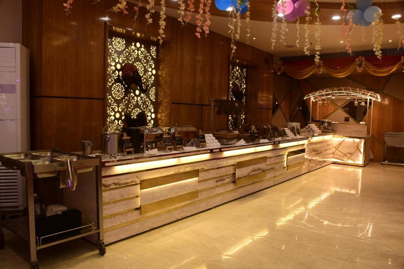 Hotel Gurveer Royal, Lucknow, India
