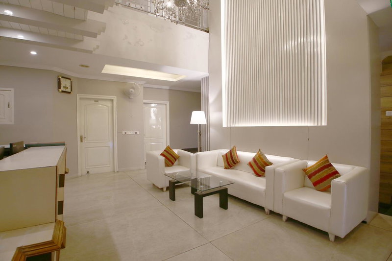 Hotel Diamond Plaza, Chandīgarh, India