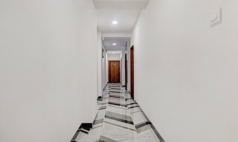 Itsy Hotels Phoenix, Indore, India