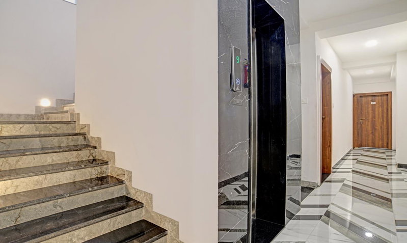 Itsy Hotels Phoenix, Indore, India