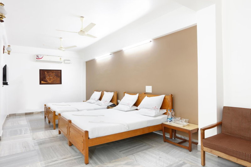 Sri Aarvee Hotels, Coimbatore, India