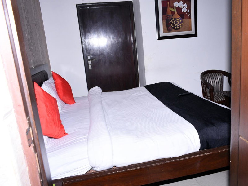 Hotel Flora Inn, Gurgaon, India