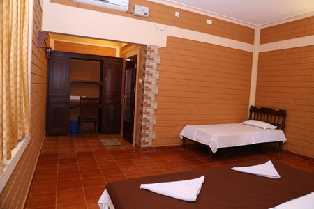 Dazzle Dew, Alleppey, India