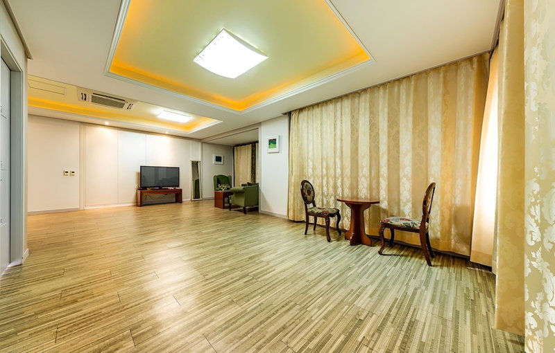 Yeosu Hotel Provence, Yeosu, South Korea