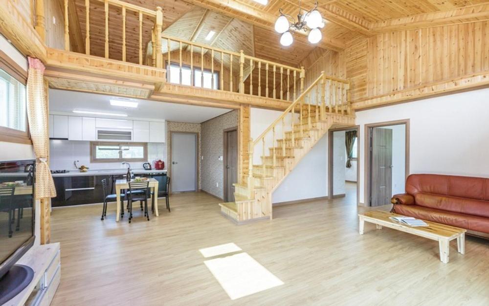 Hongcheon Oz Pension, South Korea