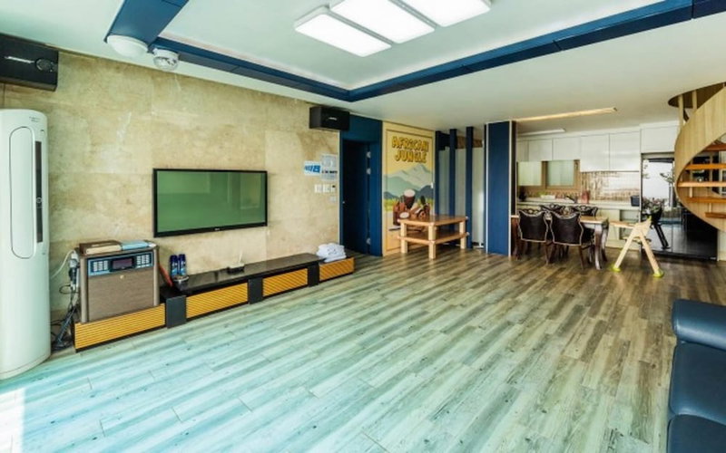 Daebudo Sunshine Kids Pool Villa, Ansan, South Korea
