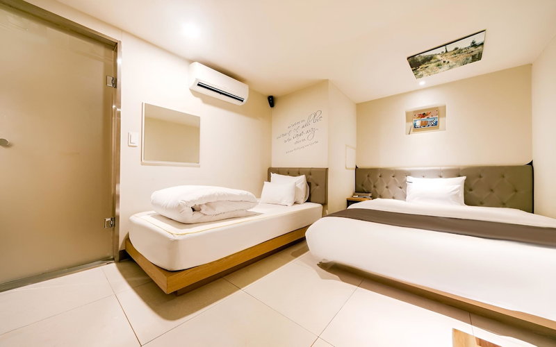 Changwon Myeongseo-dong Hotel Bucks, Changwon, South Korea