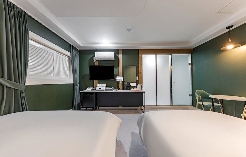Cheongju Hotel Namuneulbo, Cheongju, South Korea