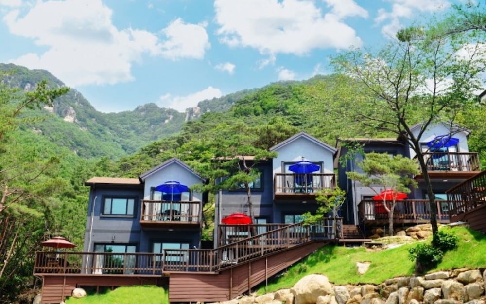 Jecheon the Pine Hill Pension, South Korea