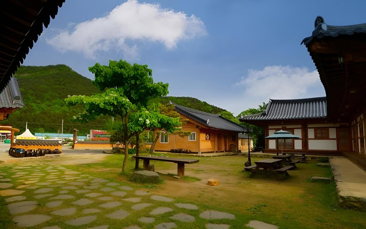 Buan Nabiui Kkum Pension, South Korea