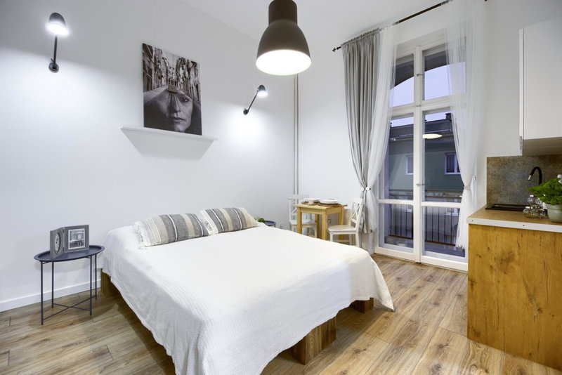 Niron Apartament Dom z Papieru Lizbona, Piła, Poland