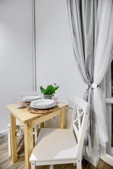 Niron Apartament Dom z Papieru Lizbona, Piła, Poland