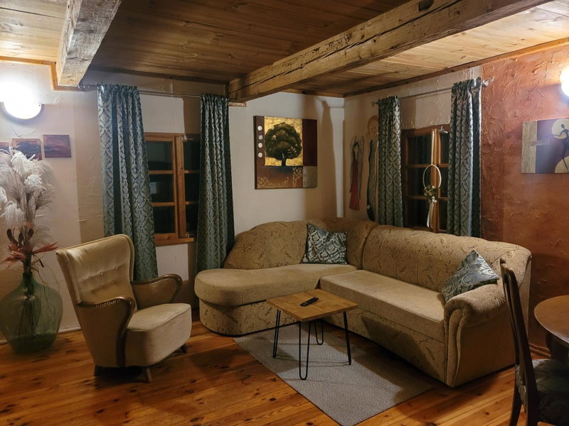 Dom pod jabłonkami, Zarzecze, Poland
