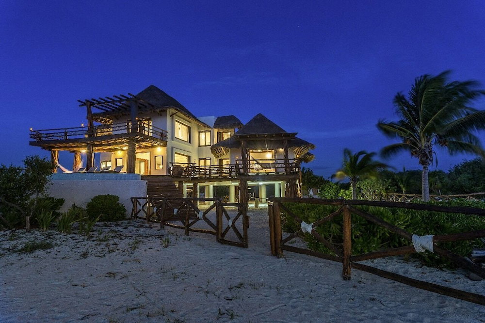 Hotel · DK Luxury Ocean Front Villas - Adults Only by Baleine Group, Isla Holbox