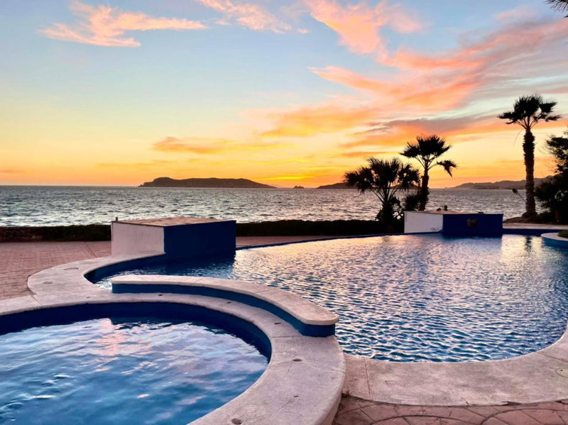 Condominios Costa Diamante, San Carlos, Mexico
