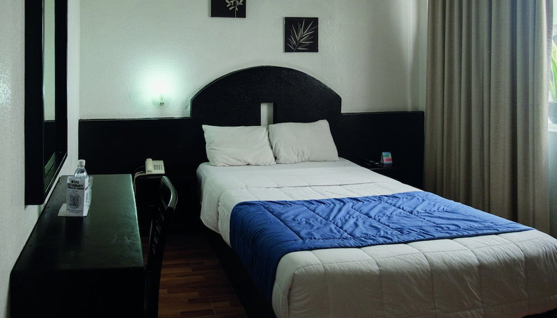 HI Hotel Impala, Querétaro, Mexico