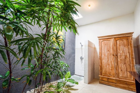 Villa CRIS - Heart of LEGIAN 3 Bedrooms, 3 Bathrooms, Legian, Indonesia