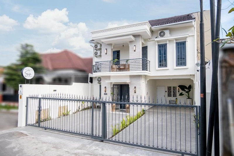 Villa Siji Plemburan, Yogyakarta, Indonesia