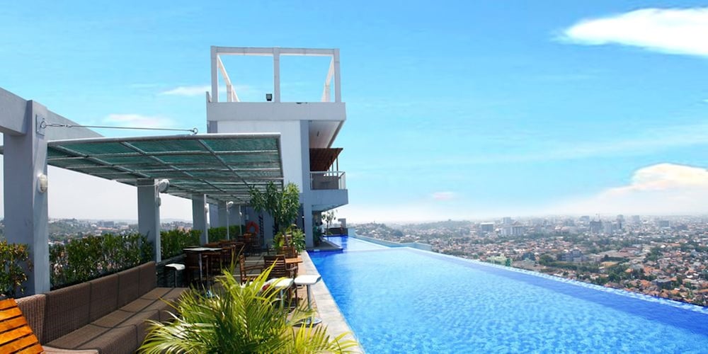 Horison Ultima Semarang, Indonesia