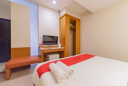 RedDoorz Plus @ Cipaganti Street 3, Bandung, Indonesia