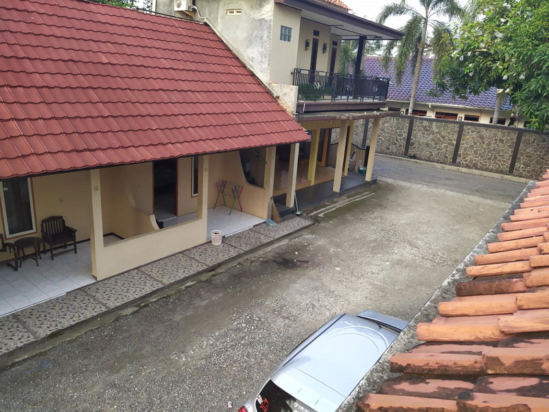Hotel Putra Sindang Asih, Batukaras, Indonesia