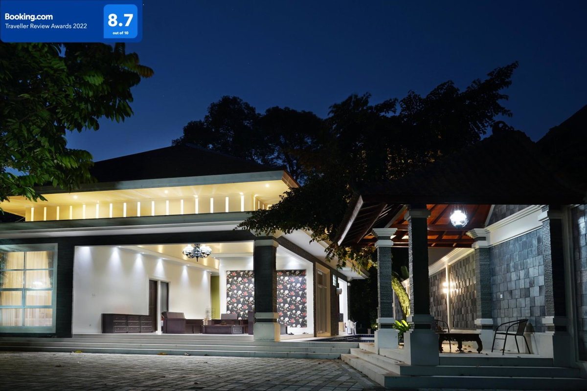 Villa Sanlias, Indonésie