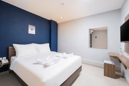 Gold Hotel Simpang Lima, Semarang, Indonesia